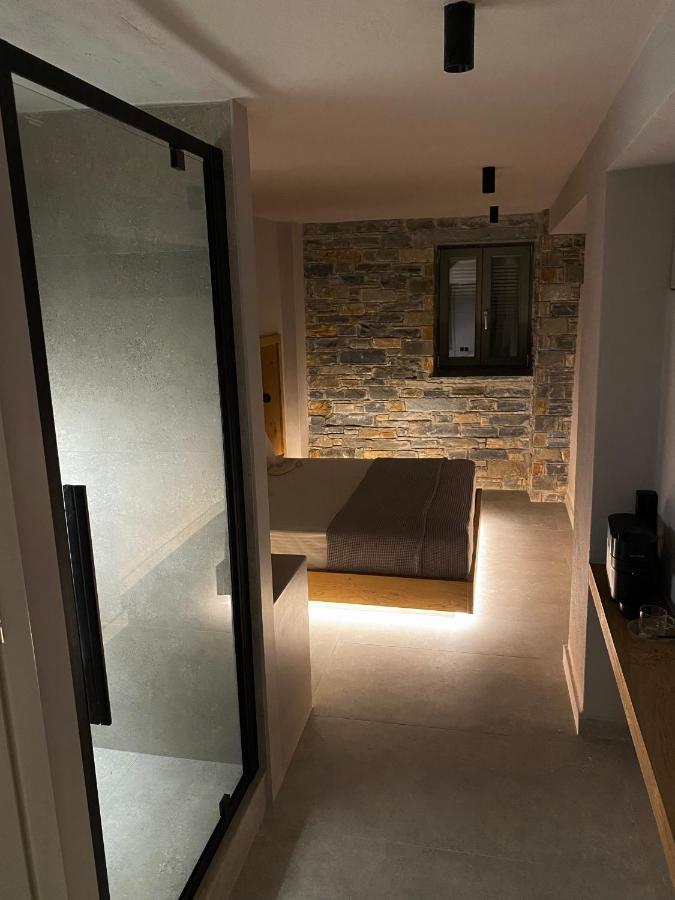 Ej Boutique Suites Milína Exteriér fotografie
