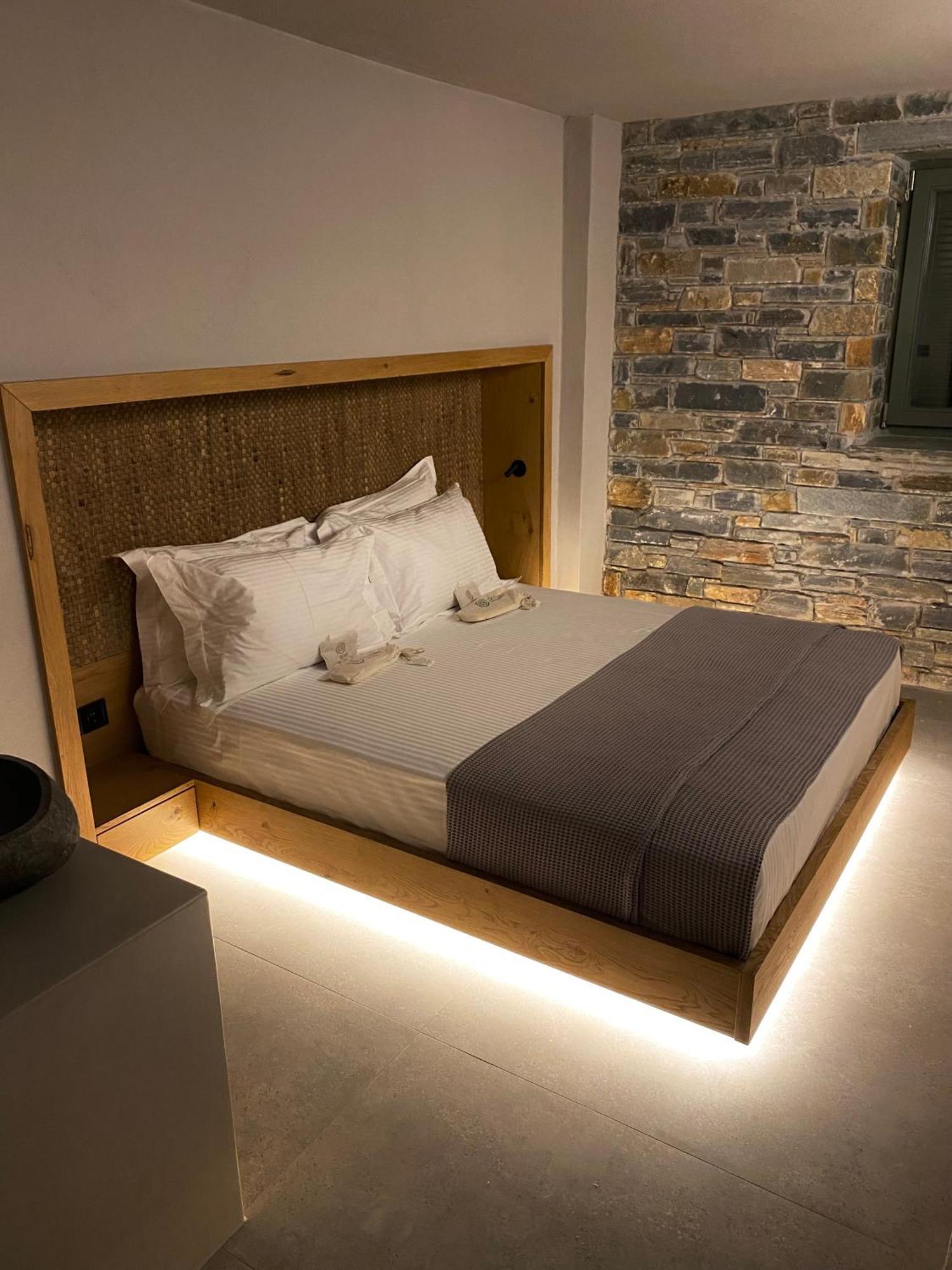 Ej Boutique Suites Milína Exteriér fotografie