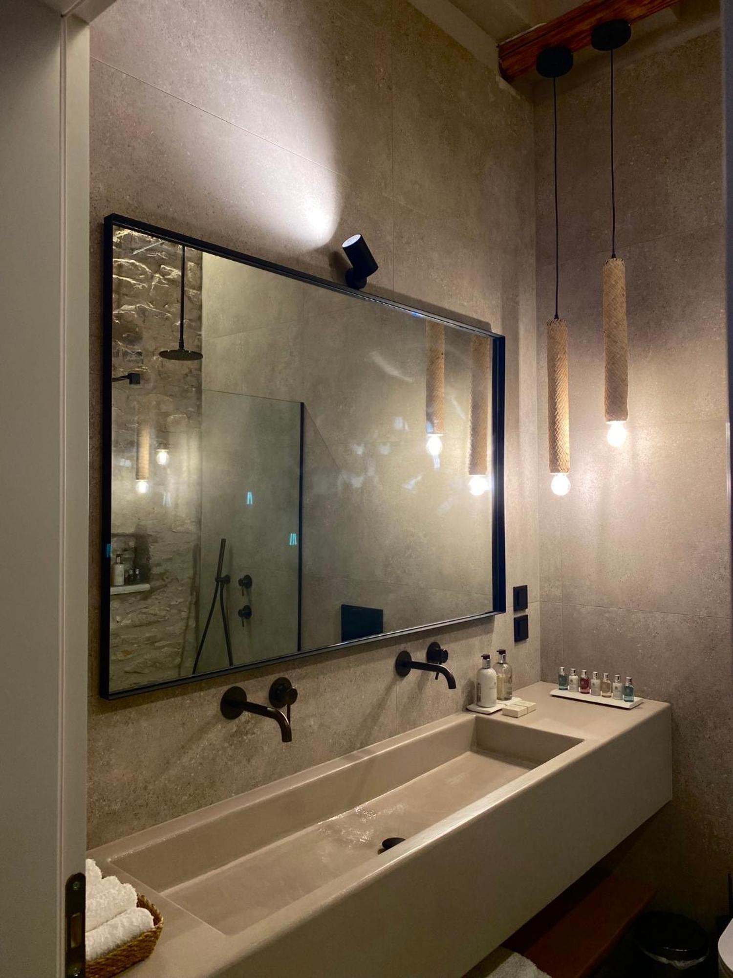 Ej Boutique Suites Milína Exteriér fotografie